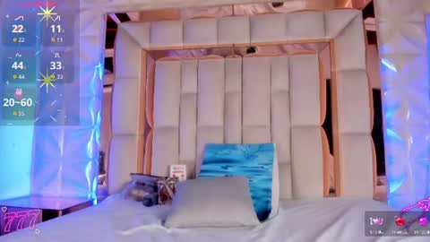 violet_milleer online show from 06/19/26, 07:28