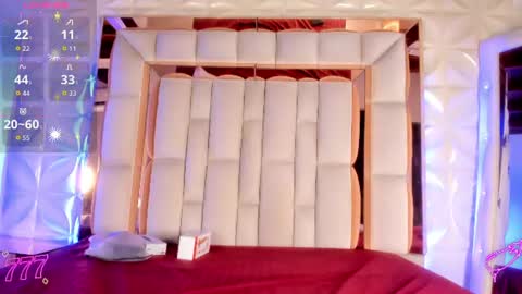 violet_milleer online show from 06/21/26, 07:38