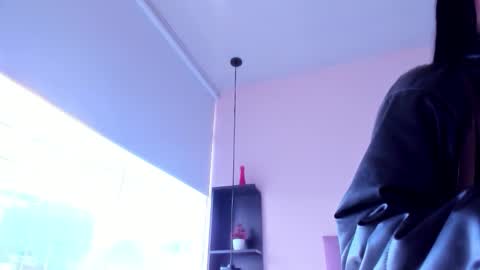 Snapshot of violet_myerrs chatting on 12/13/25, 07:53 violet online show from 12/13/25, 07:53