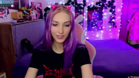 Snapshot of violet_noir_ chatting on 01/21/25, 07:15 Deya online show from 01/21/25, 07:15