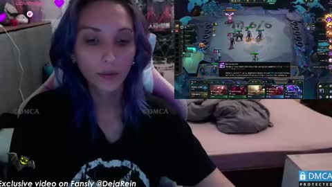 Snapshot of violet_noir_ chatting on 11/12/25, 02:12 Deya online show from 11/12/25, 02:12