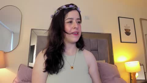 Snapshot of violet_nova1 chatting on 01/15/26, 12:43 Violet Nova online show from 01/15/26, 12:43