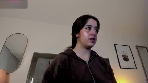 Snapshot of violet_nova1 chatting on 02/20/26, 11:00 Violet Nova online show from 02/20/26, 11:00