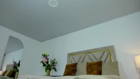 Mary online show from 06/18/26, 06:56