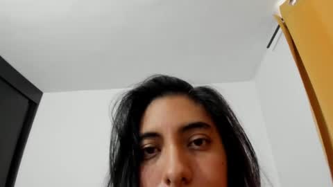 violet online show from 04/27/26, 03:43