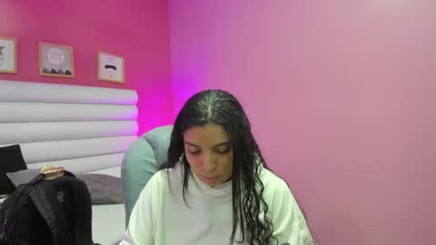 violet_sinclair online show from 04/27/26, 11:19