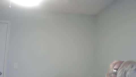 Snapshot of violet_winter97 chatting on 01/06/25, 11:42 violet_winter97 online show from 01/06/25, 11:42