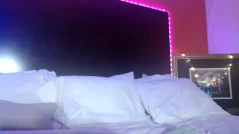 Snapshot of violet_winter97 chatting on 02/01/26, 06:01 violet_winter97 online show from 02/01/26, 06:01