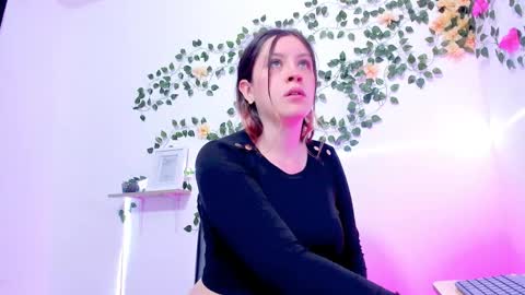 Violeta online show from 03/17/26, 01:47