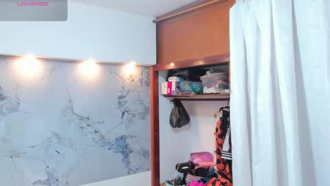 Violet  online show from 10/01/25, 02:50