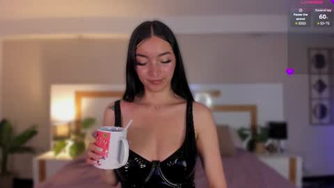 Violeta  online show from 06/19/26, 11:25