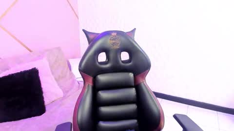     online show from 11/28/25, 09:17