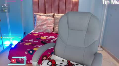Violeta leon online show from 06/13/26, 09:35