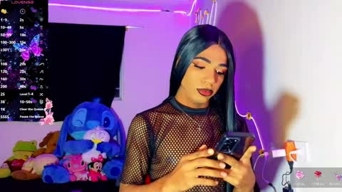 Snapshot of violeta_m_ chatting on 05/11/26, 04:51 violeta_m_ online show from 05/11/26, 04:51
