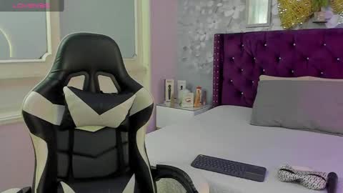 violeta_medina online show from 02/20/25, 01:36