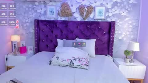 violeta_medina online show from 04/24/26, 03:09
