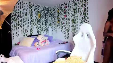 Violeta online show from 12/06/24, 03:00