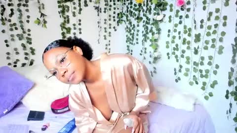 Violeta online show from 02/05/25, 02:37