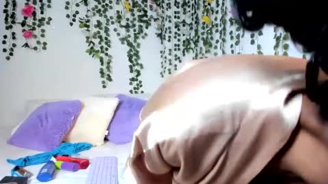 Violeta online show from 03/10/25, 02:37