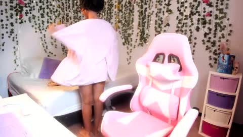 Violeta online show from 10/03/25, 03:42