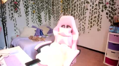 Violeta online show from 10/15/25, 04:07