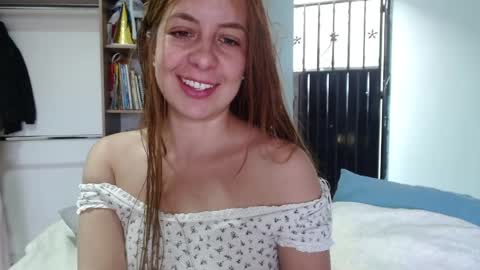 Snapshot of violeta_peter69 chatting on 04/11/26, 09:19 Violeta Peter online show from 04/11/26, 09:19