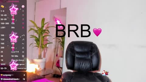 Snapshot of violeta_prince chatting on 01/19/25, 11:21 Violeta Princess Please help me with your thumbs up its important online show from 01/19/25, 11:21