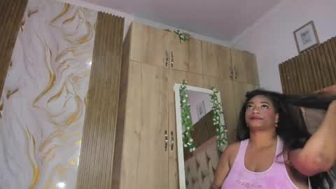Snapshot of violeta_rosex chatting on 04/21/26, 02:51 violeta_rosex online show from 04/21/26, 02:51