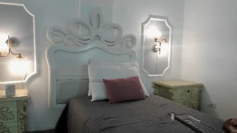 violeta_sannz online show from 06/15/26, 07:38