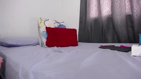 VIOLETA SORACHI  online show from 11/15/25, 09:11