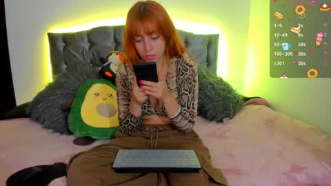 Snapshot of violetaarey chatting on 12/16/24, 10:56 Violeta  Help me reach 150 thumbs up    online show from 12/16/24, 10:56