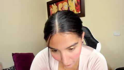 Snapshot of violetalee chatting on 03/01/25, 03:53 Jimena online show from 03/01/25, 03:53