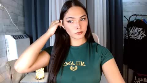 Snapshot of violetasha chatting on 11/07/25, 03:06 violet online show from 11/07/25, 03:06