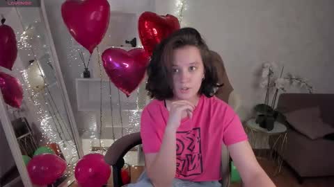Snapshot of violetferguson chatting on 10/11/25, 10:25 Violet online show from 10/11/25, 10:25