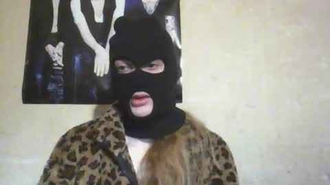 Snapshot of violetfox26 chatting on 07/17/26, 02:02 violetfox26 online show from 07/17/26, 02:02
