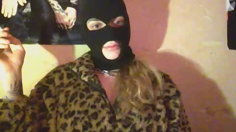 Snapshot of violetfox26 chatting on 07/18/26, 05:33 violetfox26 online show from 07/18/26, 05:33