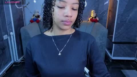 violeth_b online show from 05/16/26, 01:21