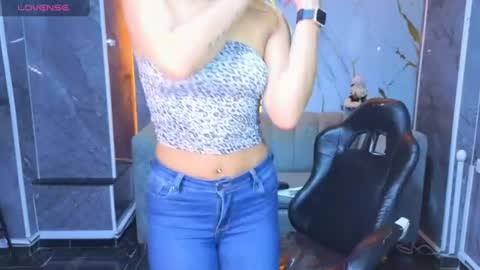violeth_b online show from 06/24/26, 12:48