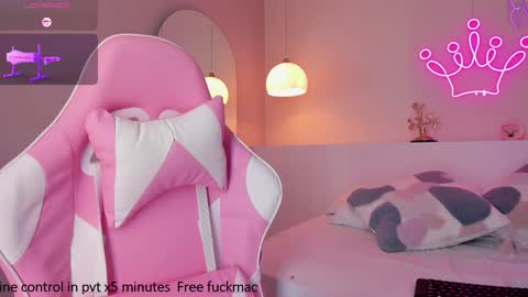 Violeth Hill online show from 01/13/25, 11:27