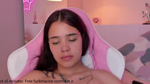 Violeth Hill online show from 01/15/25, 08:51