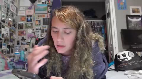 Violet Hooper online show from 05/06/26, 05:29