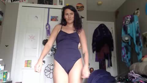 Violet Hooper online show from 05/11/26, 04:48