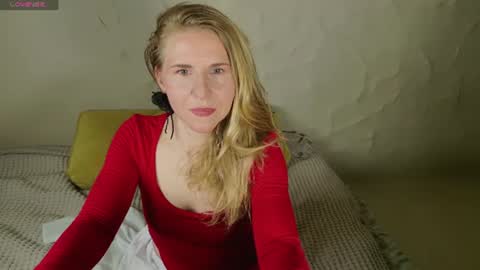 Snapshot of violetplath chatting on 06/12/26, 11:25 Violet next stream December 6 online show from 06/12/26, 11:25