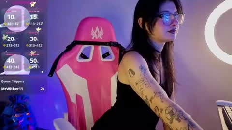   online show from 06/10/26, 07:35