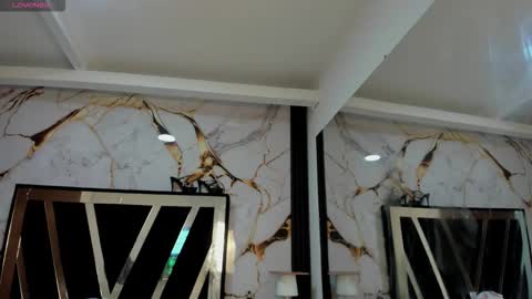 Violet Rose online show from 12/16/25, 09:31