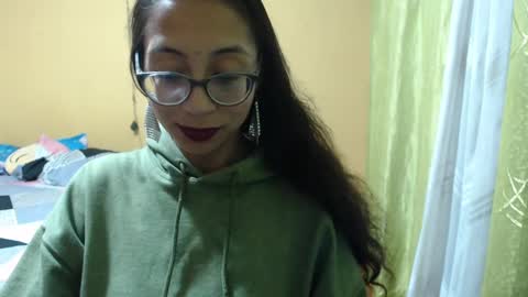 Violet777  online show from 03/08/25, 05:59