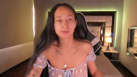 violetskinny online show from 12/11/24, 09:34