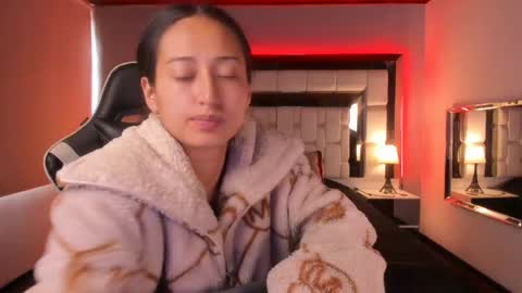 violetskinny online show from 01/03/25, 07:29