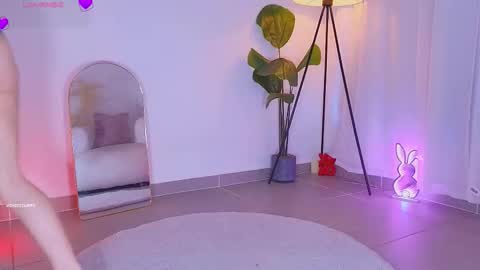 Snapshot of violetssweet chatting on 01/07/26, 10:45 violetssweet online show from 01/07/26, 10:45