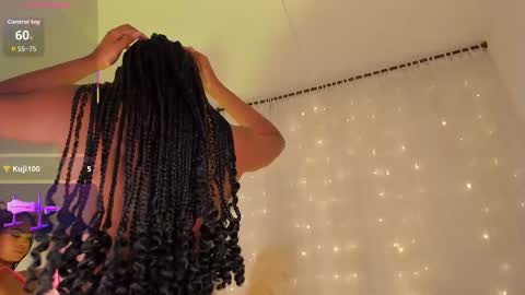 violett23_ online show from 11/12/25, 04:35